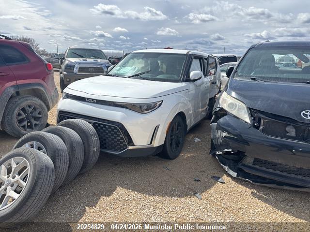 KNDJ33AU4R7223161 KIA SOUL EX