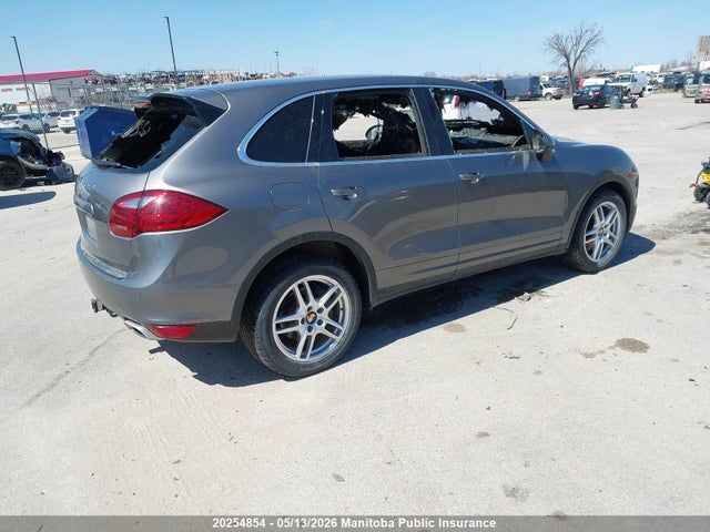 Porsche Cayenne V6 2014 WP1AA2A23ELA01290 Image 4