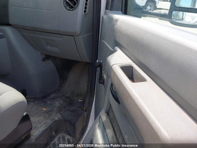 2013 Ford E150 Econoline Cargo Van მანქანა იყიდება აუქციონზე, vin: 1FTNE1EW7DDB29202, აუქციონის ნომერი: 20254865