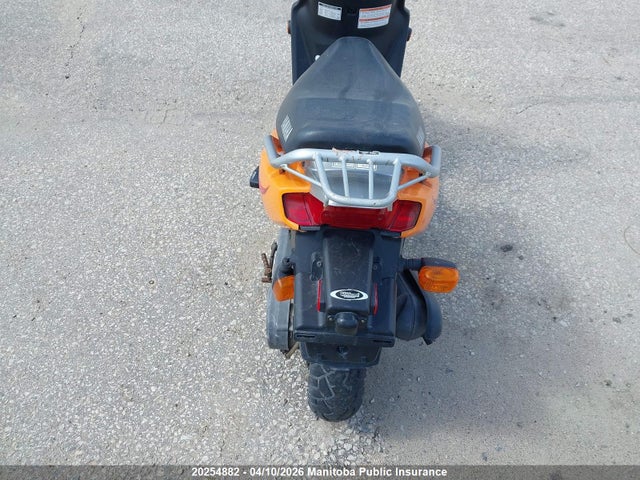 20254882 :رقم المزاد ، LPRSA20N24A502936 vin ، 2004 Yamaha Yw50ss Bw مزاد بيع