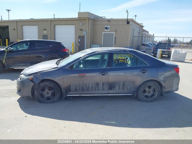 4T1BF1FK6EU395335 Toyota CAMRY LE