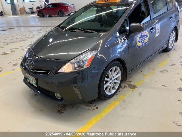 20254899 :رقم المزاد ، JTDZN3EU8C3043106 vin ، 2012 Toyota Prius V مزاد بيع