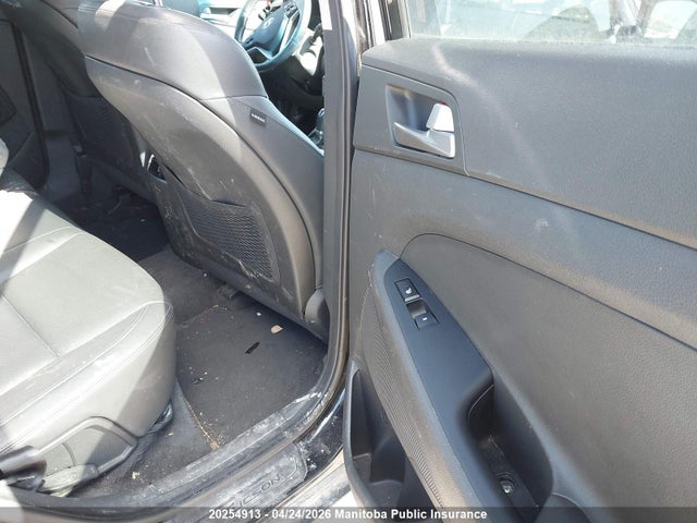 KM8J3CA48HU259298 Hyundai Tucson