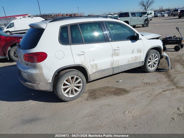 WVGNV7AX7HK034167 Volkswagen Tiguan 2.0 Tsi