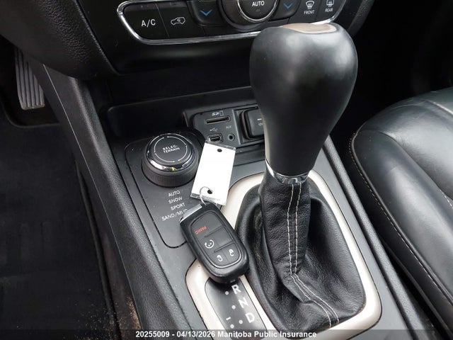 1C4PJMDS7HW549976 Jeep Cherokee Limited