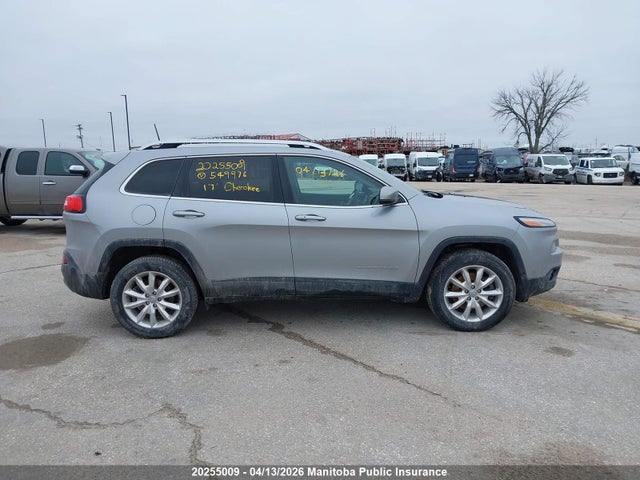 1C4PJMDS7HW549976 Jeep Cherokee Limited