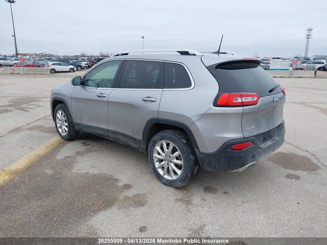 1C4PJMDS7HW549976 Jeep Cherokee Limited