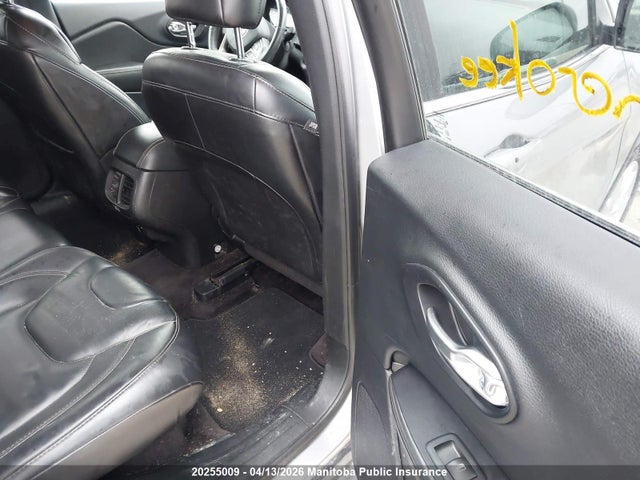 1C4PJMDS7HW549976 Jeep Cherokee Limited