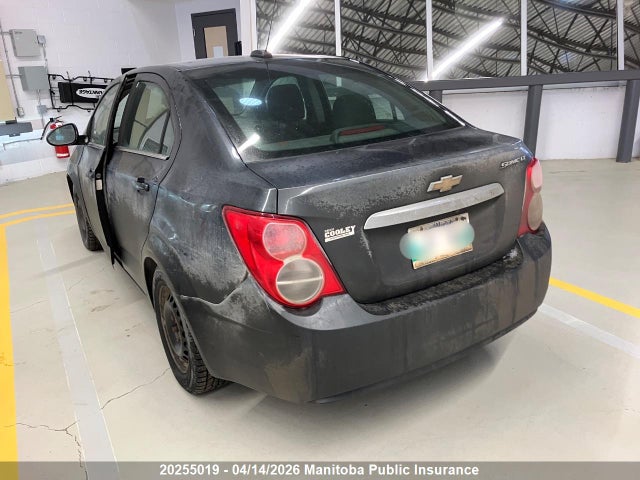 1G1JC5SH0F4194454 Chevrolet SONIC LT