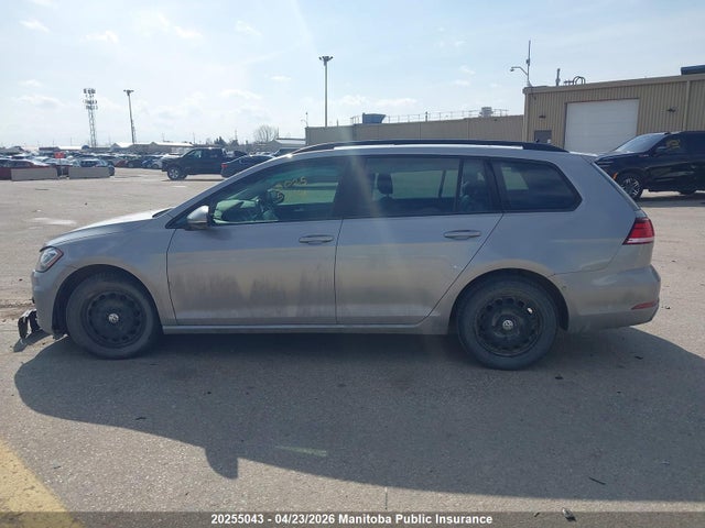 3VW117AU4JM754686 Volkswagen Golf 1.8 Tsi 4motion