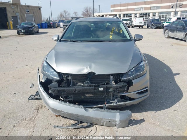 3VW117AU4JM754686 Volkswagen Golf 1.8 Tsi 4motion
