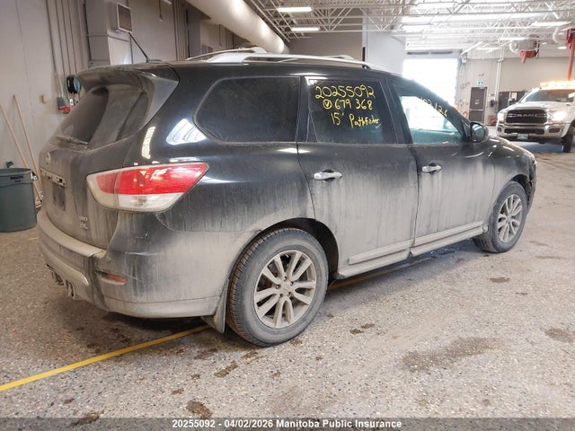 Продажа на аукционе авто 2015 Nissan Pathfinder Sl, vin: 5N1AR2MM0FC679368, номер лота: 20255092