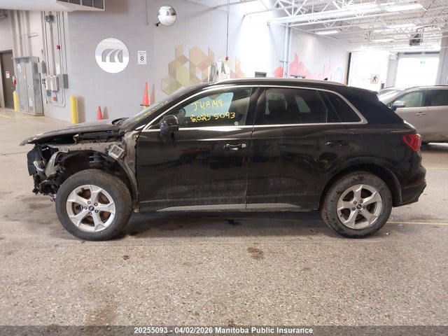 20255093 :رقم المزاد ، WA1FECF32P1122744 vin ، 2023 Audi Q3 Technik 45 2.0 Tfsi مزاد بيع