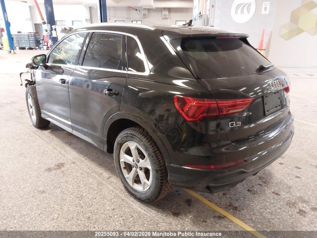 20255093 :رقم المزاد ، WA1FECF32P1122744 vin ، 2023 Audi Q3 Technik 45 2.0 Tfsi مزاد بيع