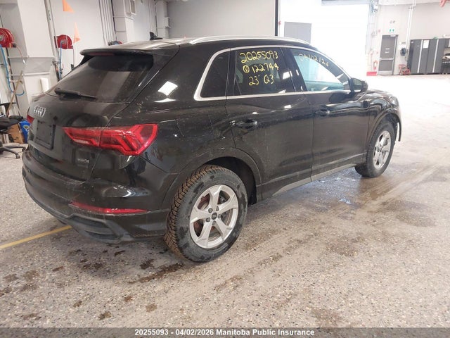 20255093 :رقم المزاد ، WA1FECF32P1122744 vin ، 2023 Audi Q3 Technik 45 2.0 Tfsi مزاد بيع