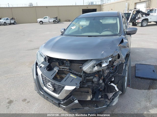 Auction sale of the 2017 Nissan Rogue S, vin: 5N1AT2MV8HC815372, lot number: 20255106