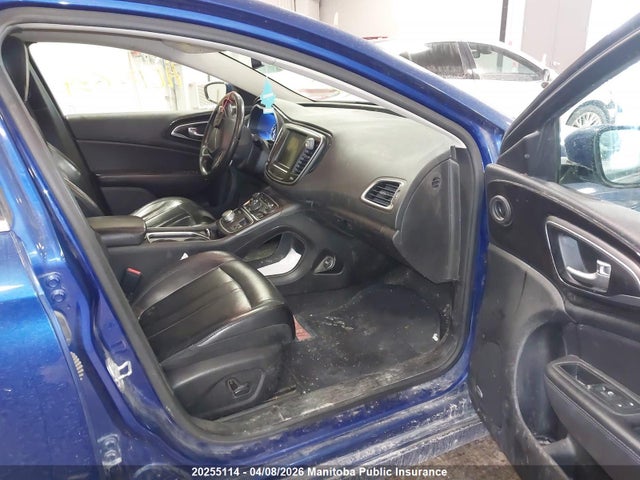 20255114 :رقم المزاد ، 1C3CCCCG0FN703676 vin ، 2015 Chrysler 200 C V6 مزاد بيع