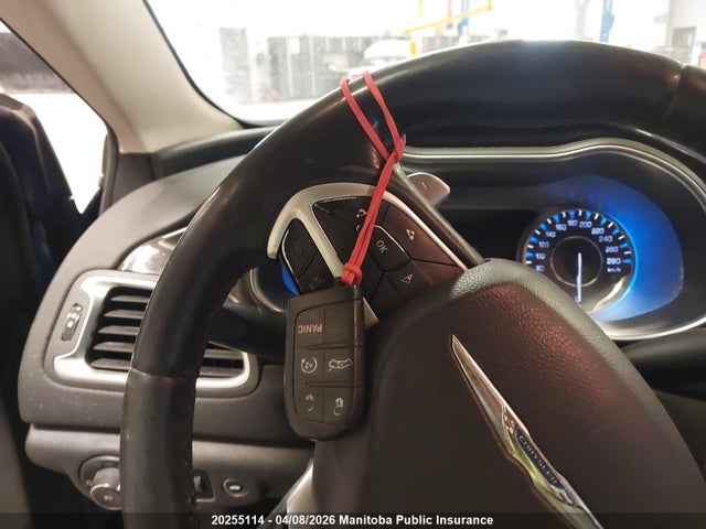 20255114 :رقم المزاد ، 1C3CCCCG0FN703676 vin ، 2015 Chrysler 200 C V6 مزاد بيع