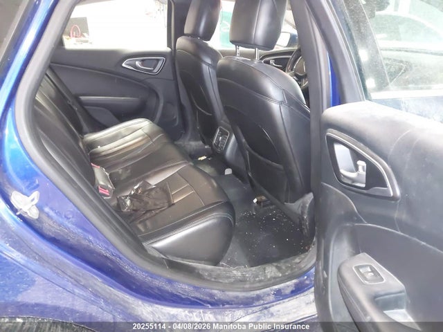20255114 :رقم المزاد ، 1C3CCCCG0FN703676 vin ، 2015 Chrysler 200 C V6 مزاد بيع
