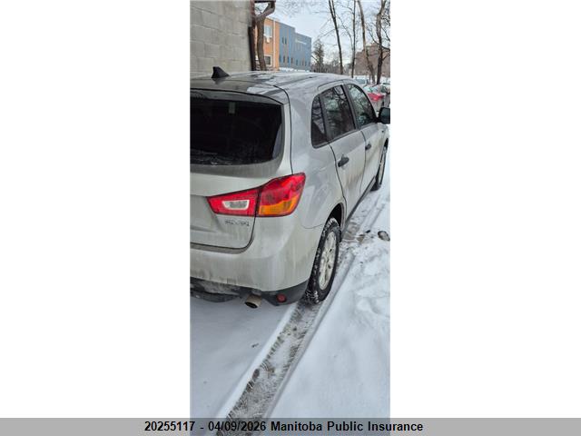 4A4AJ3AU9EE603617 Mitsubishi RVR SE