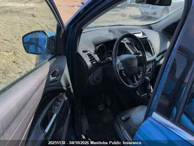 1FMCU9J95HUA86215 Ford Escape Titanium