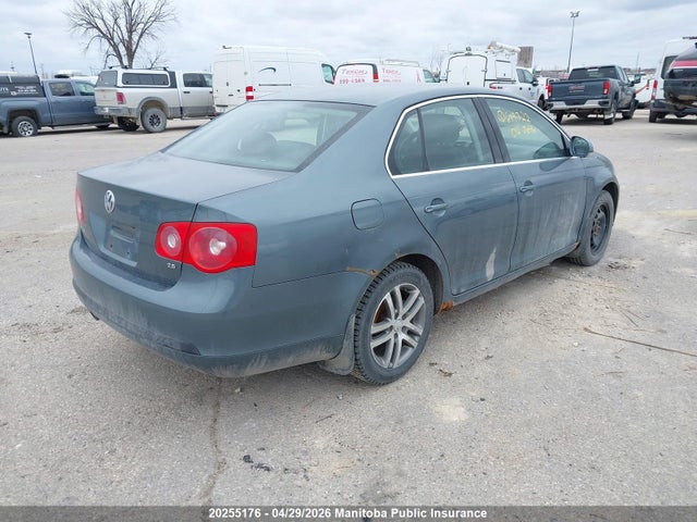 20255176 :رقم المزاد ، 3VWRF71K66M619722 vin ، 2006 Volkswagen Jetta 2.5 مزاد بيع