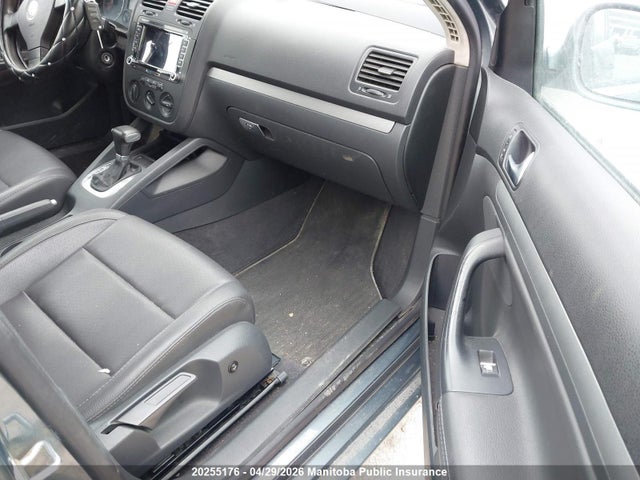 20255176 :رقم المزاد ، 3VWRF71K66M619722 vin ، 2006 Volkswagen Jetta 2.5 مزاد بيع