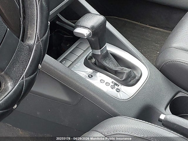 20255176 :رقم المزاد ، 3VWRF71K66M619722 vin ، 2006 Volkswagen Jetta 2.5 مزاد بيع