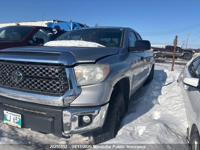 2015 Toyota Tundra Sr5 Double Cab V8 მანქანა იყიდება აუქციონზე, vin: 5TFUY5F15FX481094, აუქციონის ნომერი: 20255192