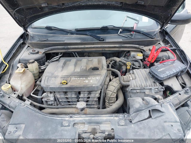 Продажа на аукционе авто 2013 Chrysler 200 Lx, vin: 1C3CCBAB6DN569688, номер лота: 20255205