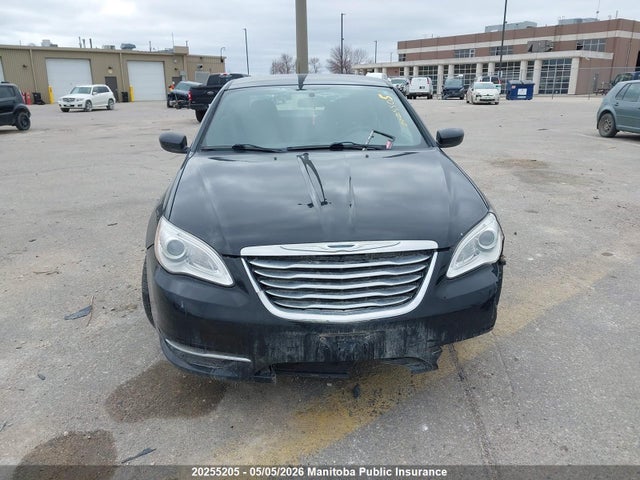 Продажа на аукционе авто 2013 Chrysler 200 Lx, vin: 1C3CCBAB6DN569688, номер лота: 20255205