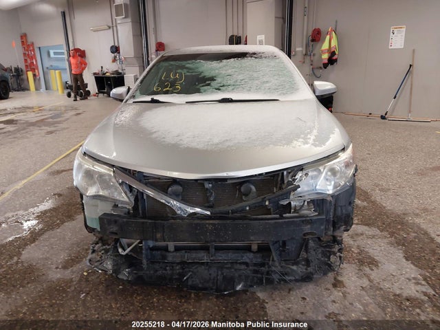 20255218 :رقم المزاد ، 4T1BF1FK5CU174192 vin ، 2012 Toyota Camry Le مزاد بيع