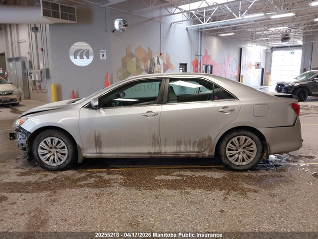 20255218 :رقم المزاد ، 4T1BF1FK5CU174192 vin ، 2012 Toyota Camry Le مزاد بيع