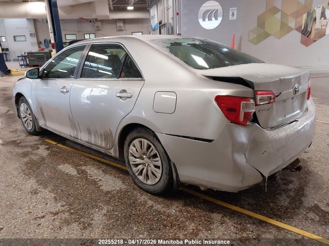 20255218 :رقم المزاد ، 4T1BF1FK5CU174192 vin ، 2012 Toyota Camry Le مزاد بيع