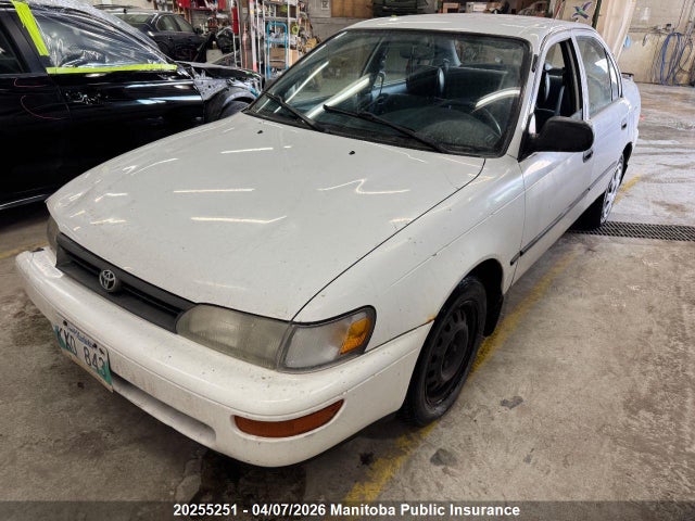 20255251 :رقم المزاد ، 2T1AE04R3SC078232 vin ، 1995 Toyota Corolla مزاد بيع
