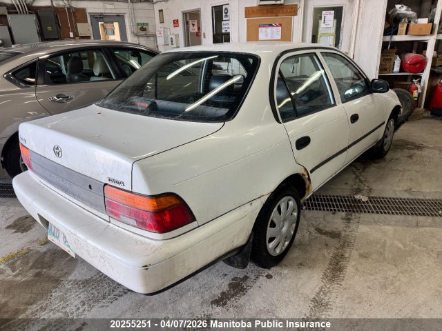 20255251 :رقم المزاد ، 2T1AE04R3SC078232 vin ، 1995 Toyota Corolla مزاد بيع