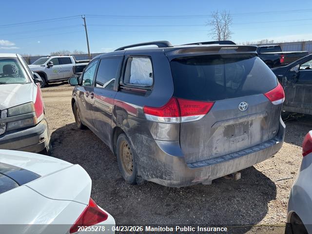 2011 Toyota Sienna Le V6 Le V6 მანქანა იყიდება აუქციონზე, vin: 5TDKK3DC0BS074706, აუქციონის ნომერი: 20255278