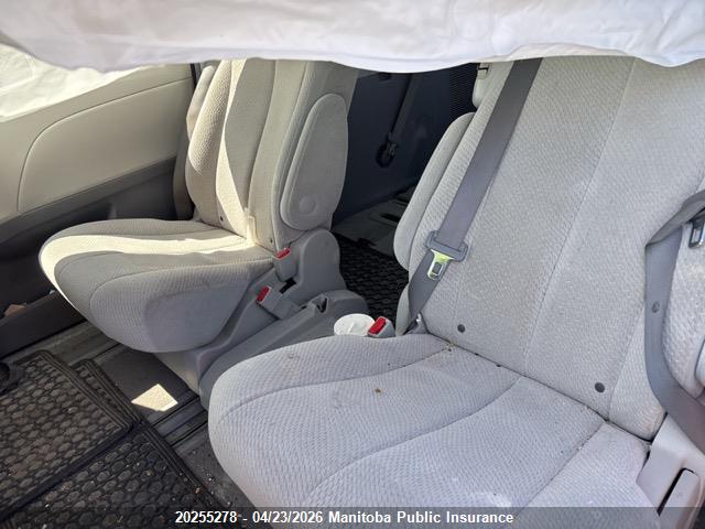 2011 Toyota Sienna Le V6 Le V6 მანქანა იყიდება აუქციონზე, vin: 5TDKK3DC0BS074706, აუქციონის ნომერი: 20255278