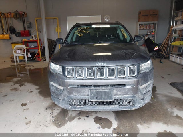 3C4NJDAB1JT177851 Jeep Compass Sport
