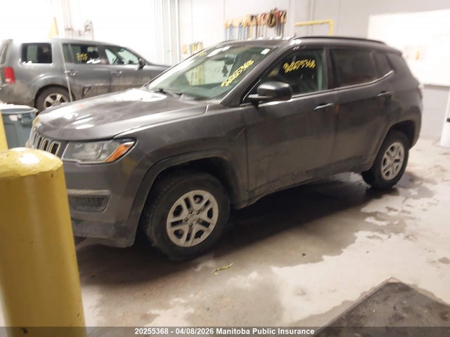 3C4NJDAB1JT177851 Jeep Compass Sport