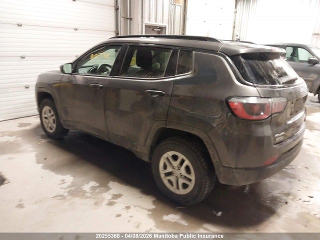 3C4NJDAB1JT177851 Jeep Compass Sport
