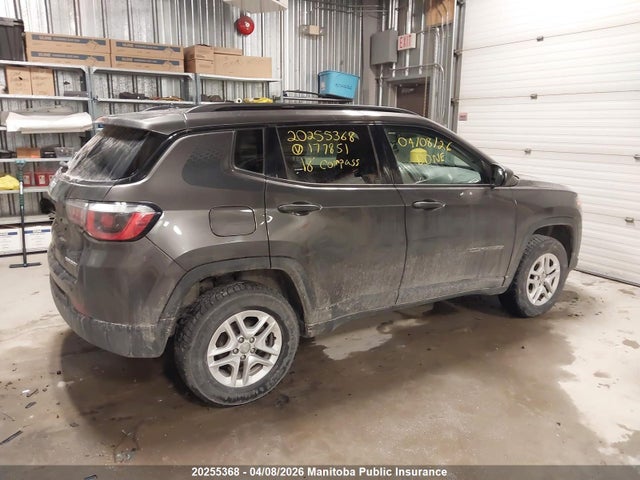 3C4NJDAB1JT177851 Jeep Compass Sport