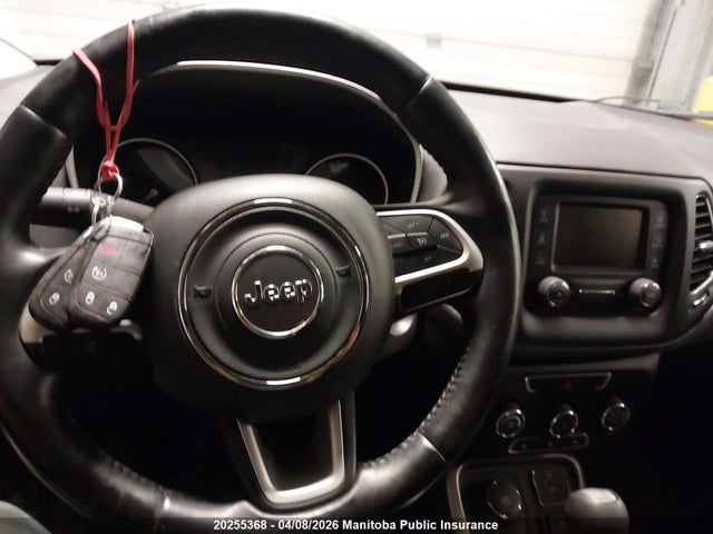 3C4NJDAB1JT177851 Jeep Compass Sport