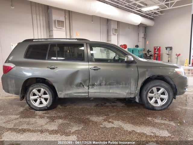 2010 Toyota Highlander V6 მანქანა იყიდება აუქციონზე, vin: 5TDJK3EH1AS012929, აუქციონის ნომერი: 20255369