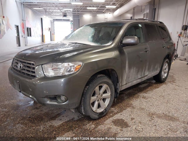 2010 Toyota Highlander V6 მანქანა იყიდება აუქციონზე, vin: 5TDJK3EH1AS012929, აუქციონის ნომერი: 20255369