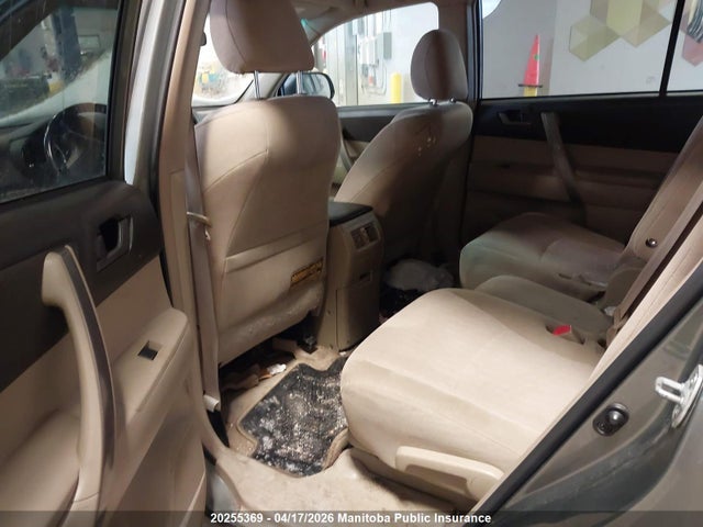 2010 Toyota Highlander V6 მანქანა იყიდება აუქციონზე, vin: 5TDJK3EH1AS012929, აუქციონის ნომერი: 20255369