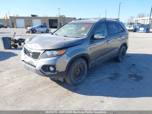 2013 Kia Sorento Ex V6 მანქანა იყიდება აუქციონზე, vin: 5XYKUDA21DG398825, აუქციონის ნომერი: 20255372