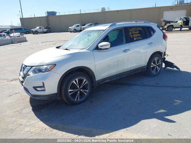 2020 Nissan Rogue Sv მანქანა იყიდება აუქციონზე, vin: 5N1AT2MV3LC783441, აუქციონის ნომერი: 20255382