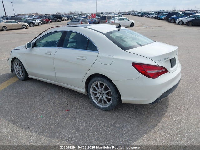 2018 Mercedes Benz Cla250 4matic მანქანა იყიდება აუქციონზე, vin: WDDSJ4GB0JN559403, აუქციონის ნომერი: 20255429