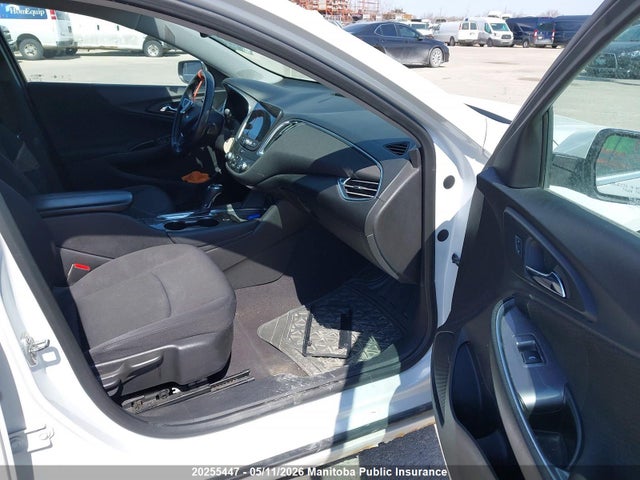 1G1ZE5STXHF160062 Chevrolet MALIBU LT